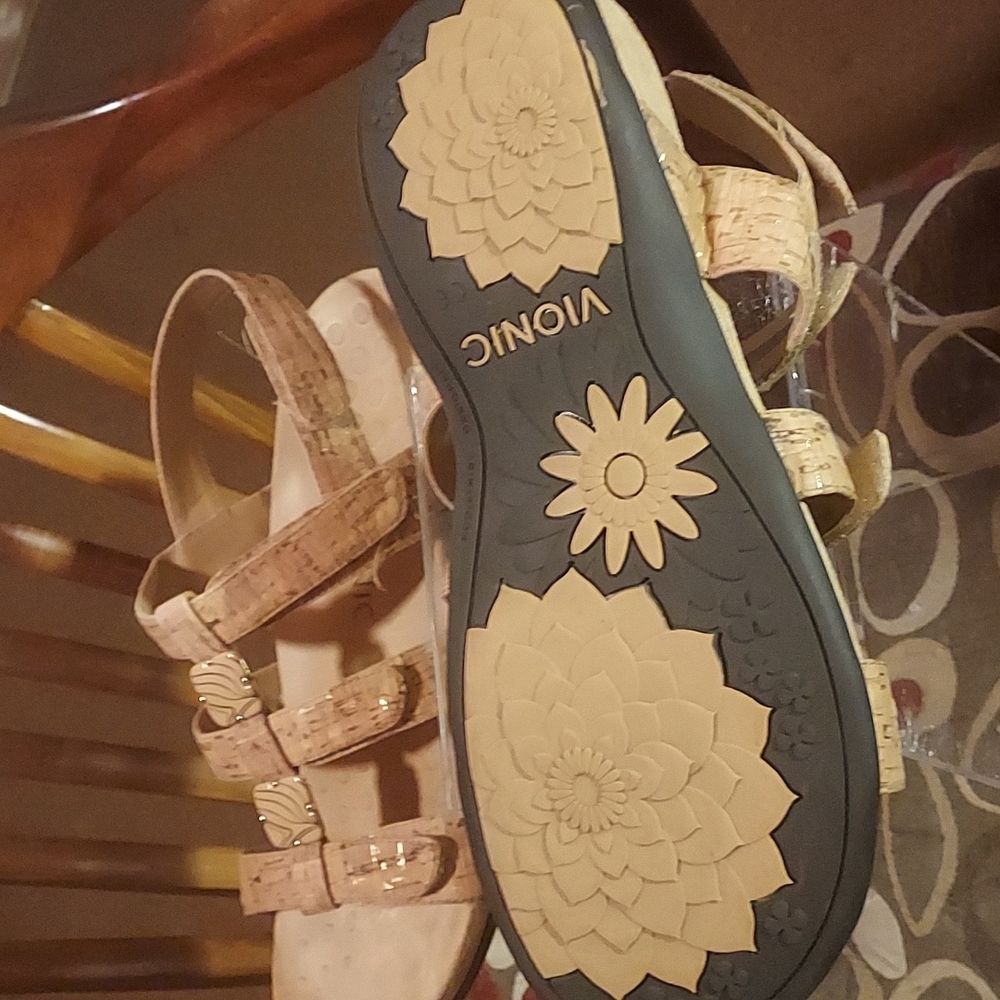 Sandals - Picture 4 of 7